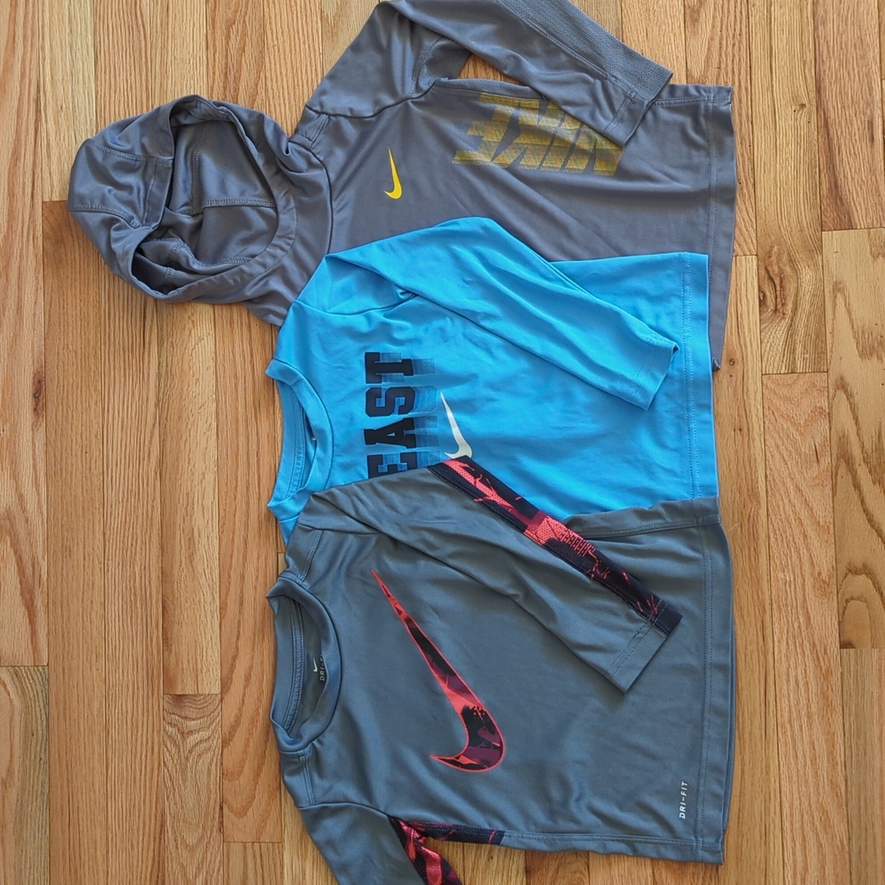 Boys Nike long sleeve bundle, size 4T